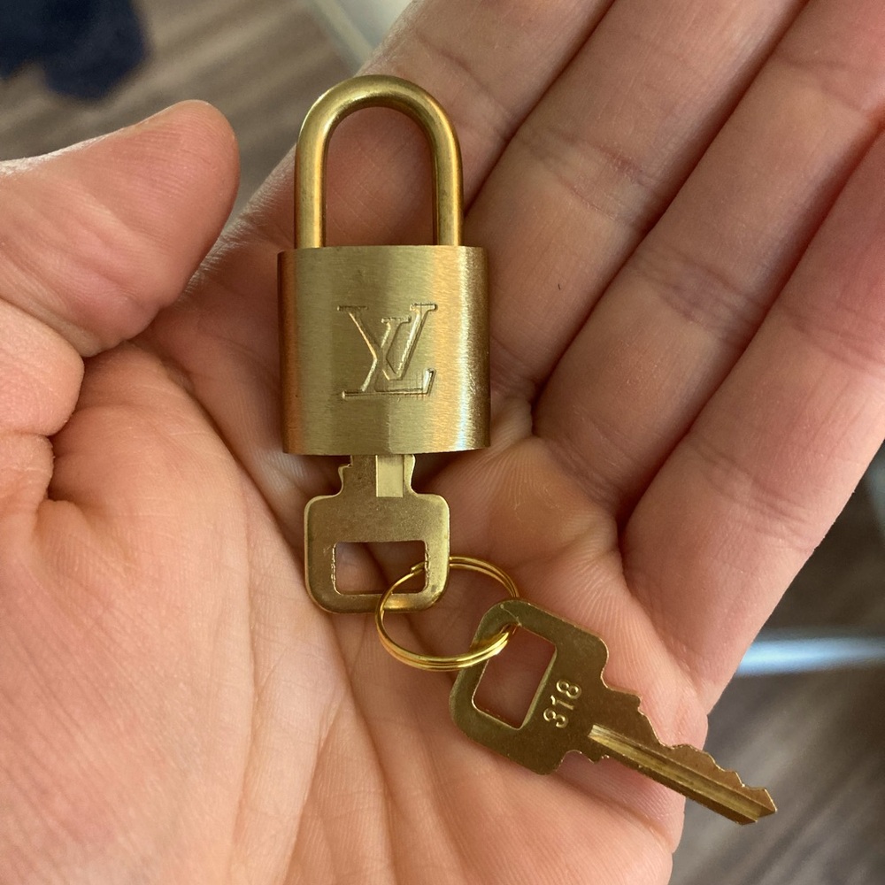 Authentic Louis Vuitton Lock and Keys #318